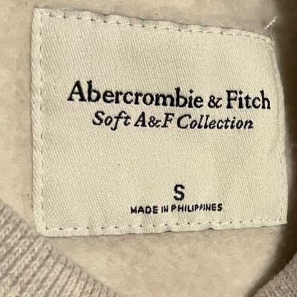 Abercrombie and Fitch Apres Ski Club Crewneck Sweatshirt Small viral - Picture 6 of 6